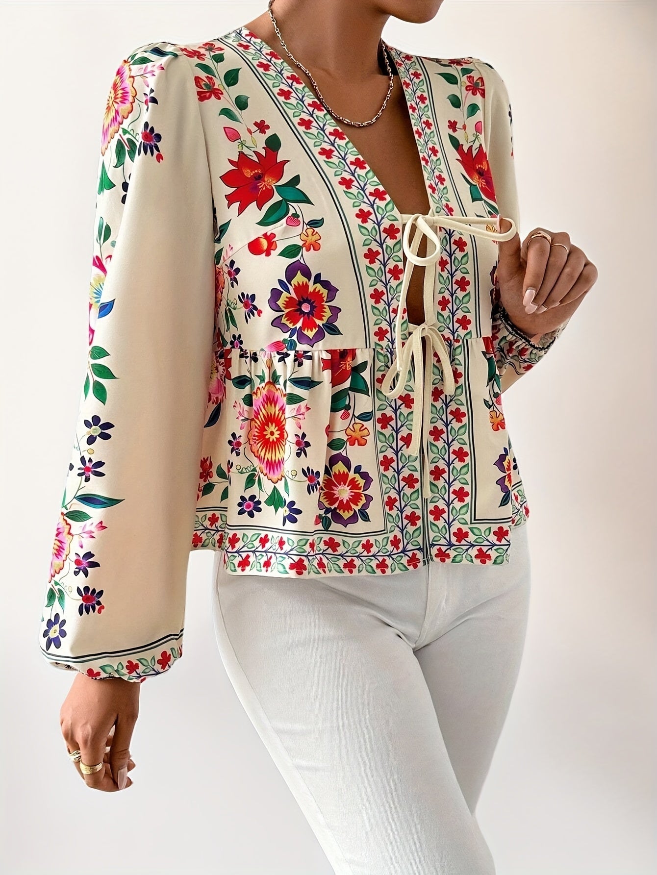 Aletha | Elegante Bloemenprint Blouse voor Dames – Lange Pofmouwen, Striksluiting, V-Hals