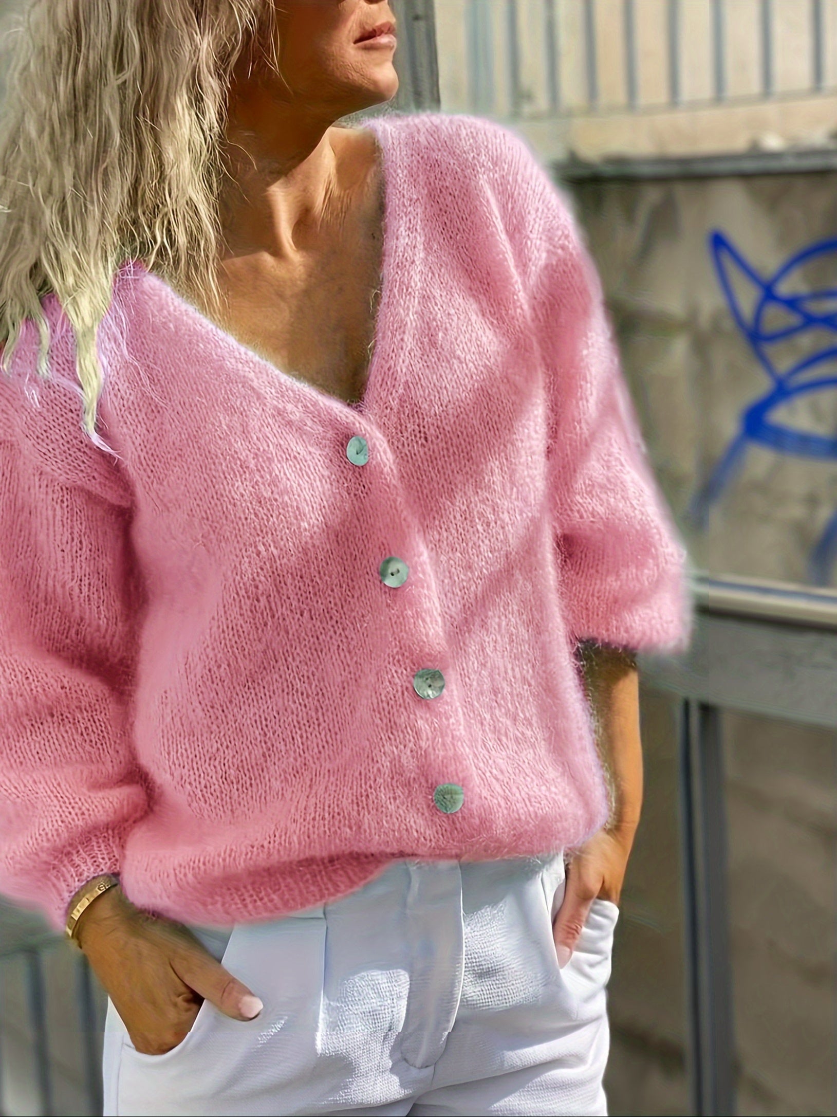 Ulrikka | Zachte gebreide vest voor dames – Losvallend jasje met knopen en V-hals voor casual kleding