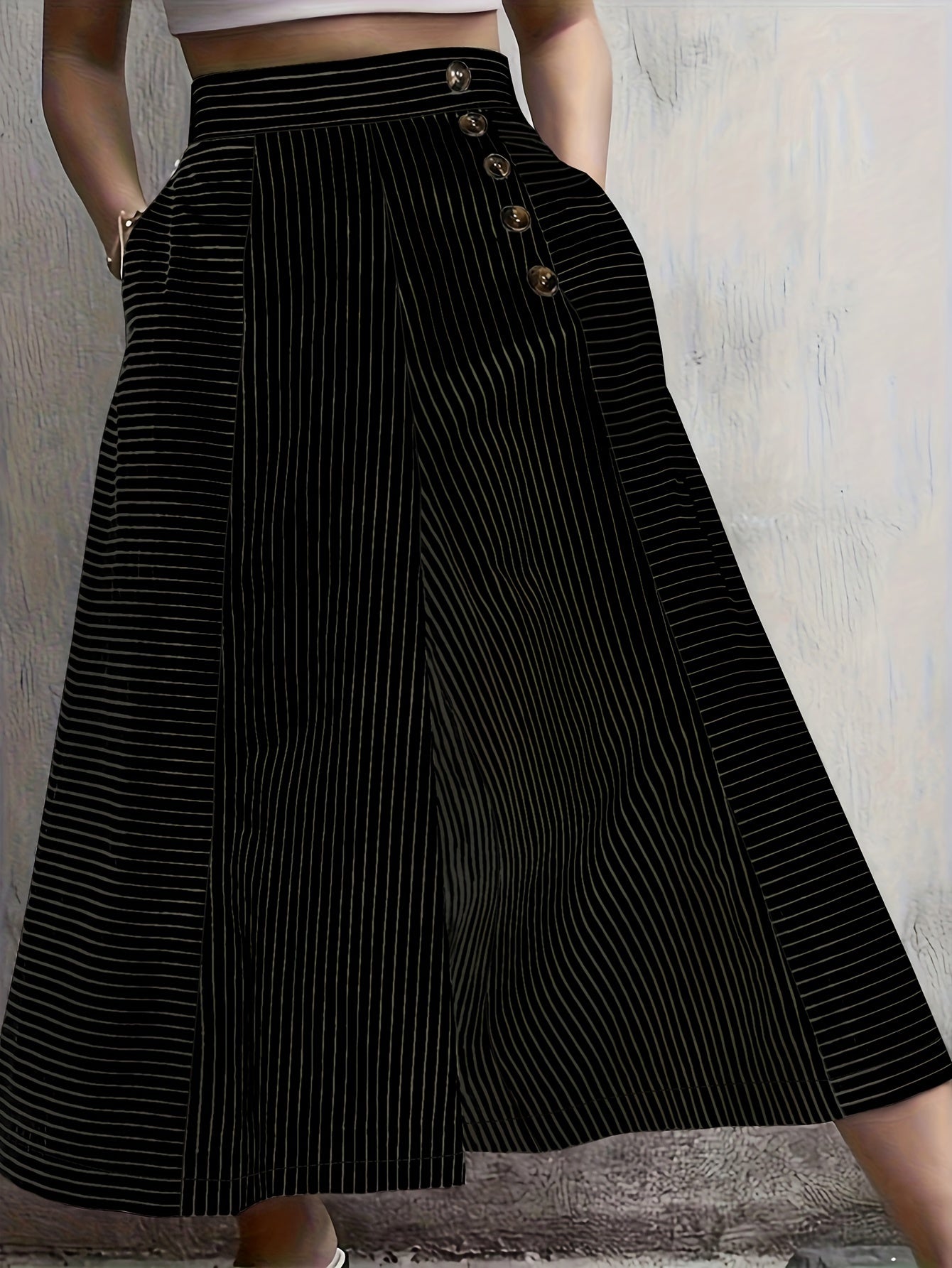 Noreia | Casual gestreepte broek met hoge taille en wijde pijpen - Los model, knoopdetail