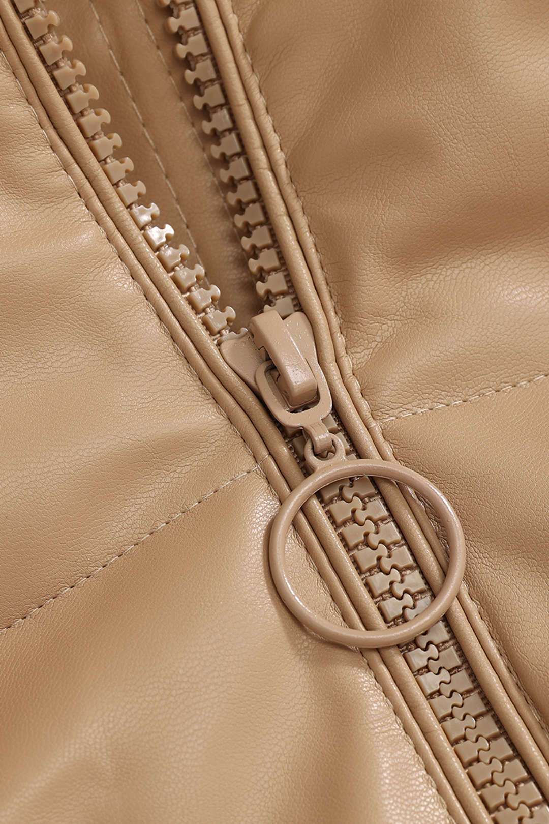 Veryn | Dames kunstleren gewatteerde jas met capuchon – Warme winterjas, chic en comfortabel