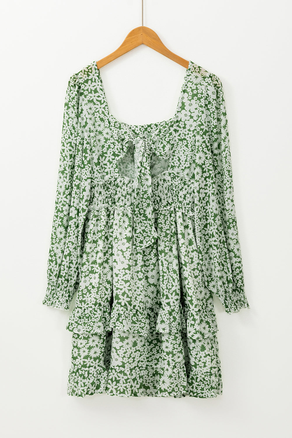 Raeven | Bloemetjesjurk met gerimpelde taille en vierkante hals - Vrouwenjurk met tierlantijntjes