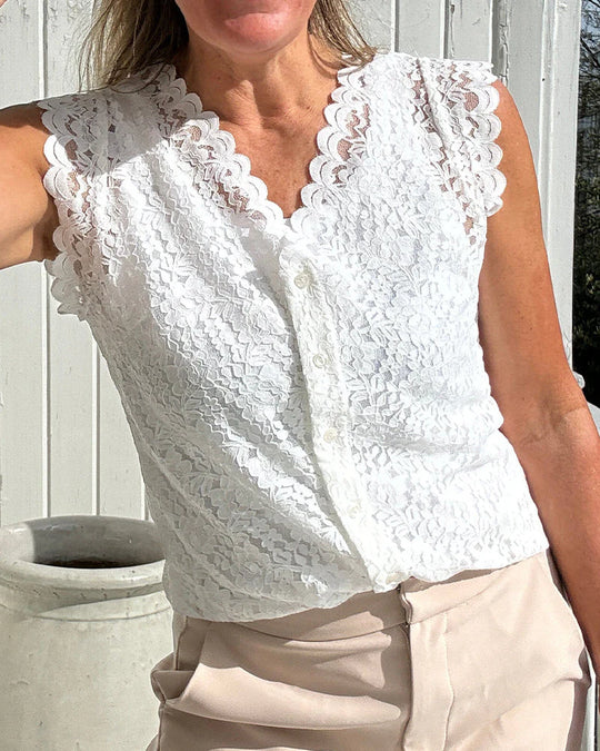 Kelina | Mouwloze Witte Kanten Top met Knoopsluiting - Elegante Vrouwen Eyelet Blouse, Bloemen Kant Tank