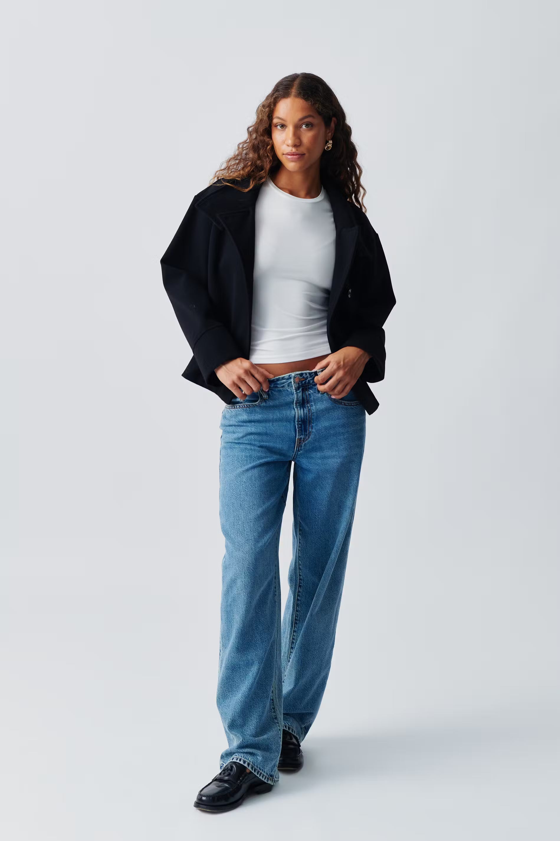 Jubria | Korte damesjas – Modieuze jas met hoge kraag en knopen, casual en elegant