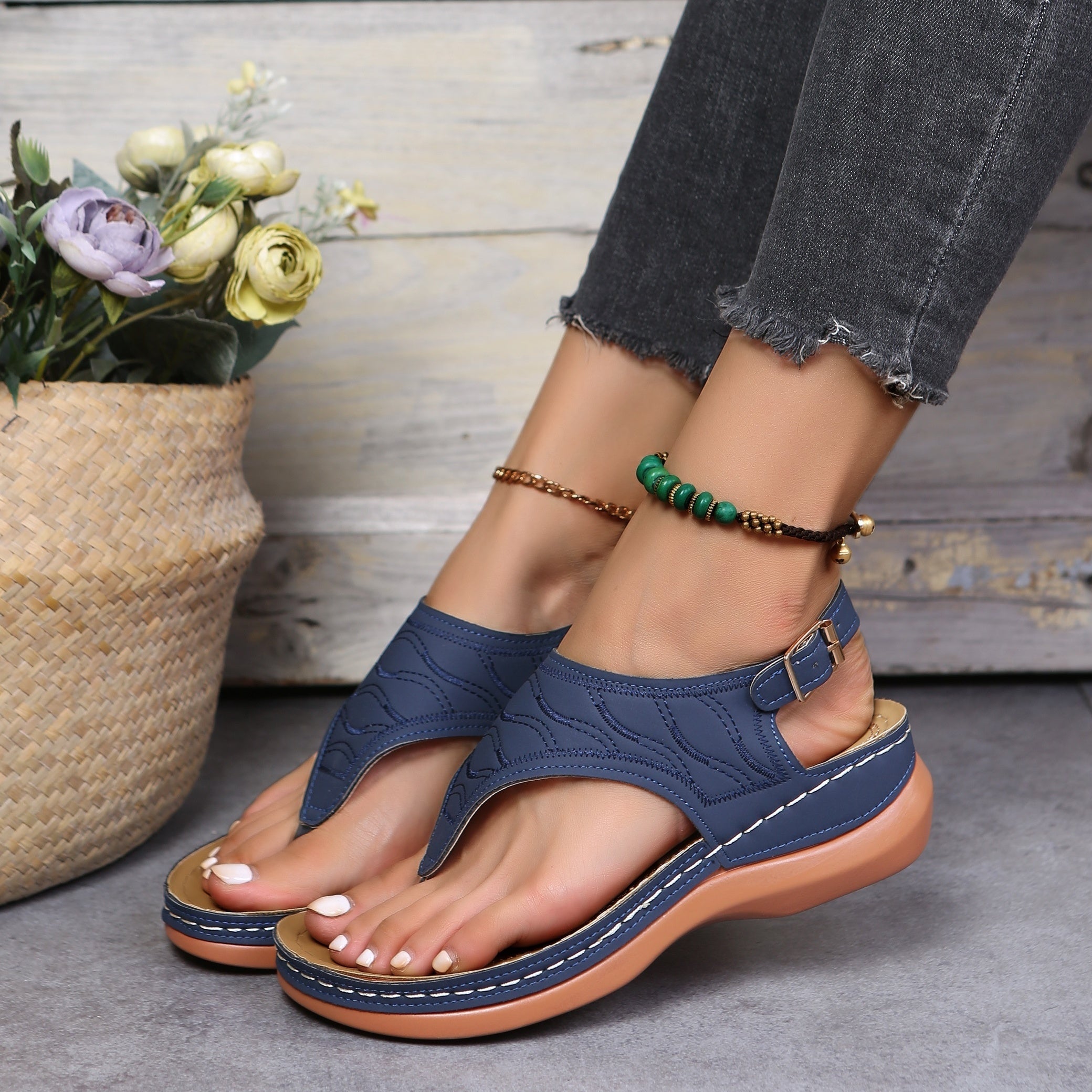 Alpara | Damessandalen met sleehak en enkelbandje - Open teen, Slingback