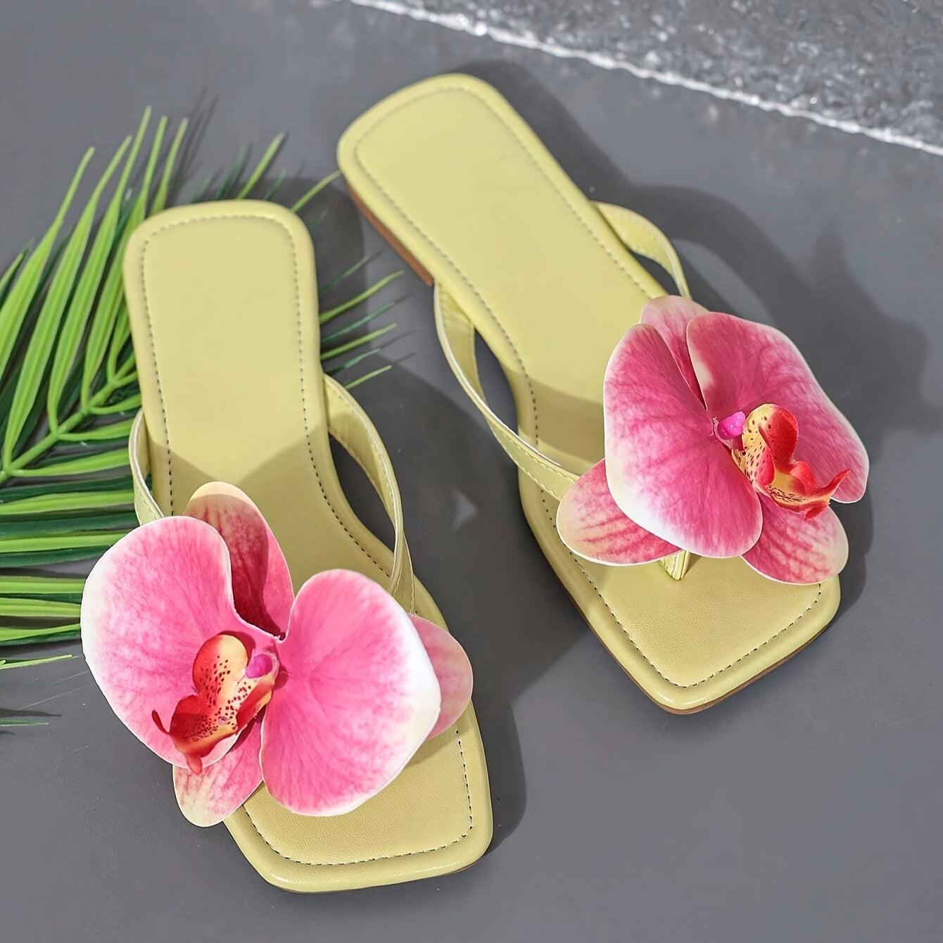 Yumea | Damesslippers met orchidee bloemen - Lichtgewicht zomerslippers