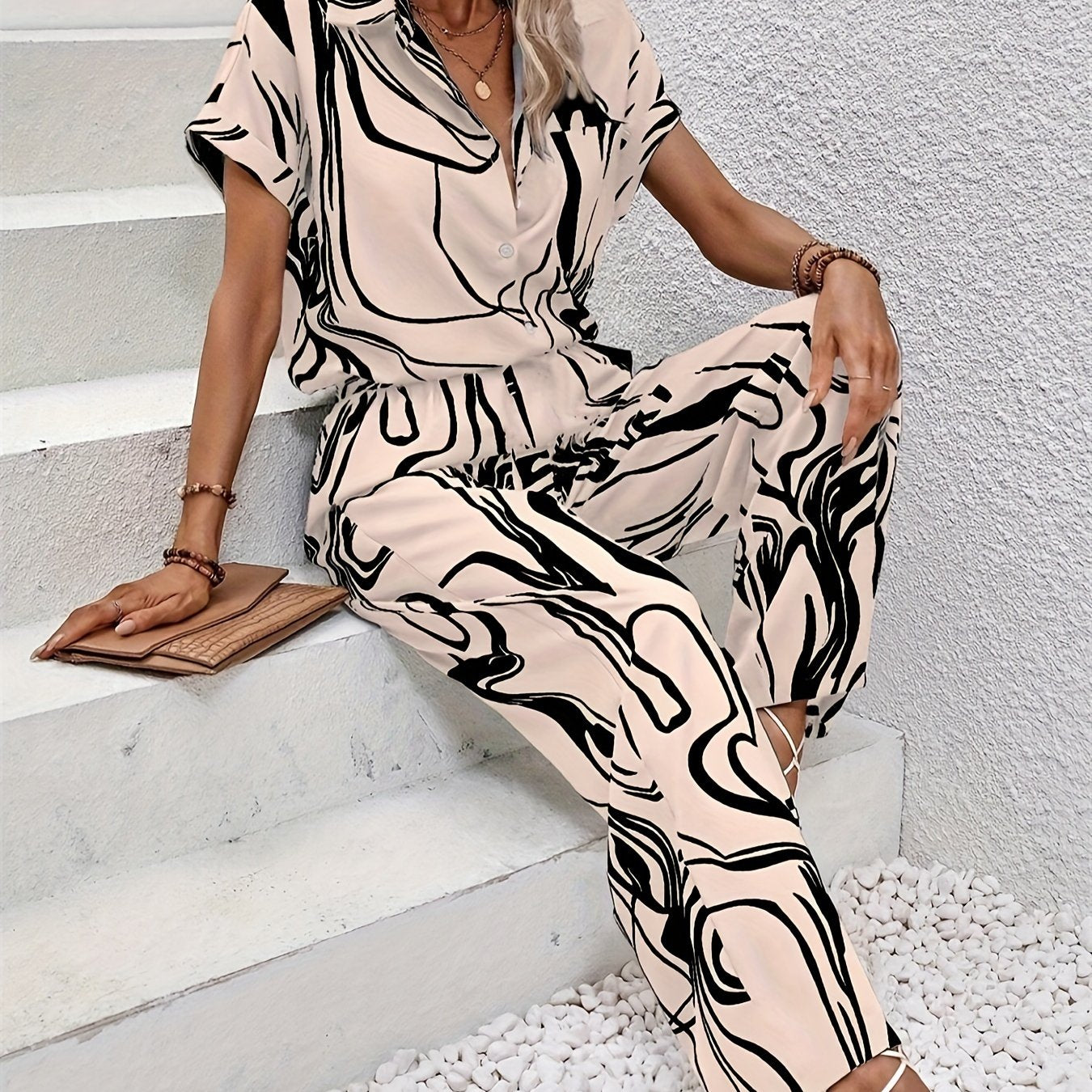 Ofelia | Casual Damesset Korte Mouw Shirt & Wijde Broek - Abstract Gedrukt
