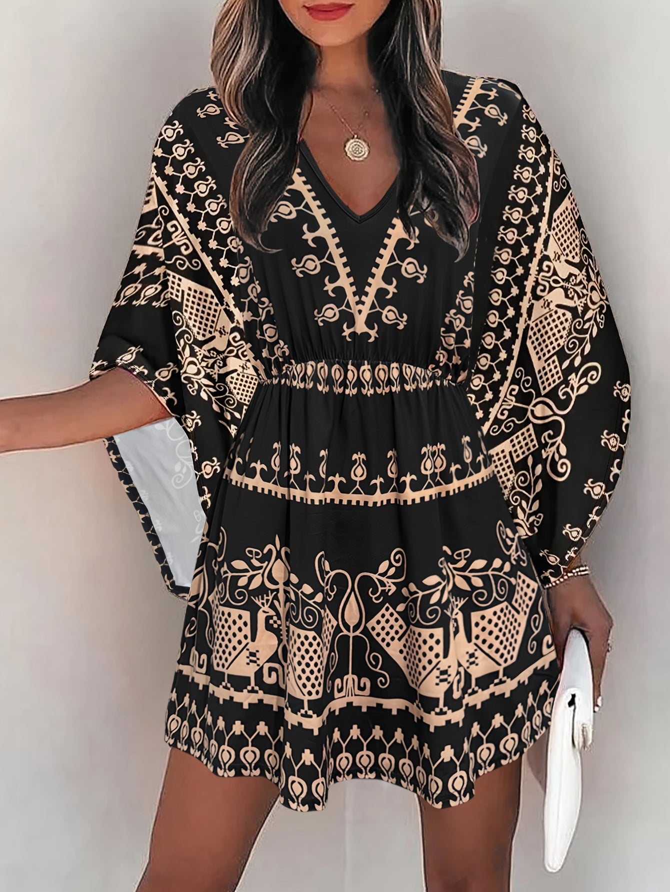 Fayola | Vintage Boho mini-jurk voor dames – V-hals, klokmouwen, tribale print, casual en vakantiekleding