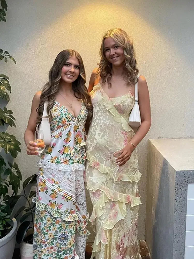 Tihana | Kleurrijke V-hals Maxi jurk met ruches - Mouwloze, vloeiende boho look