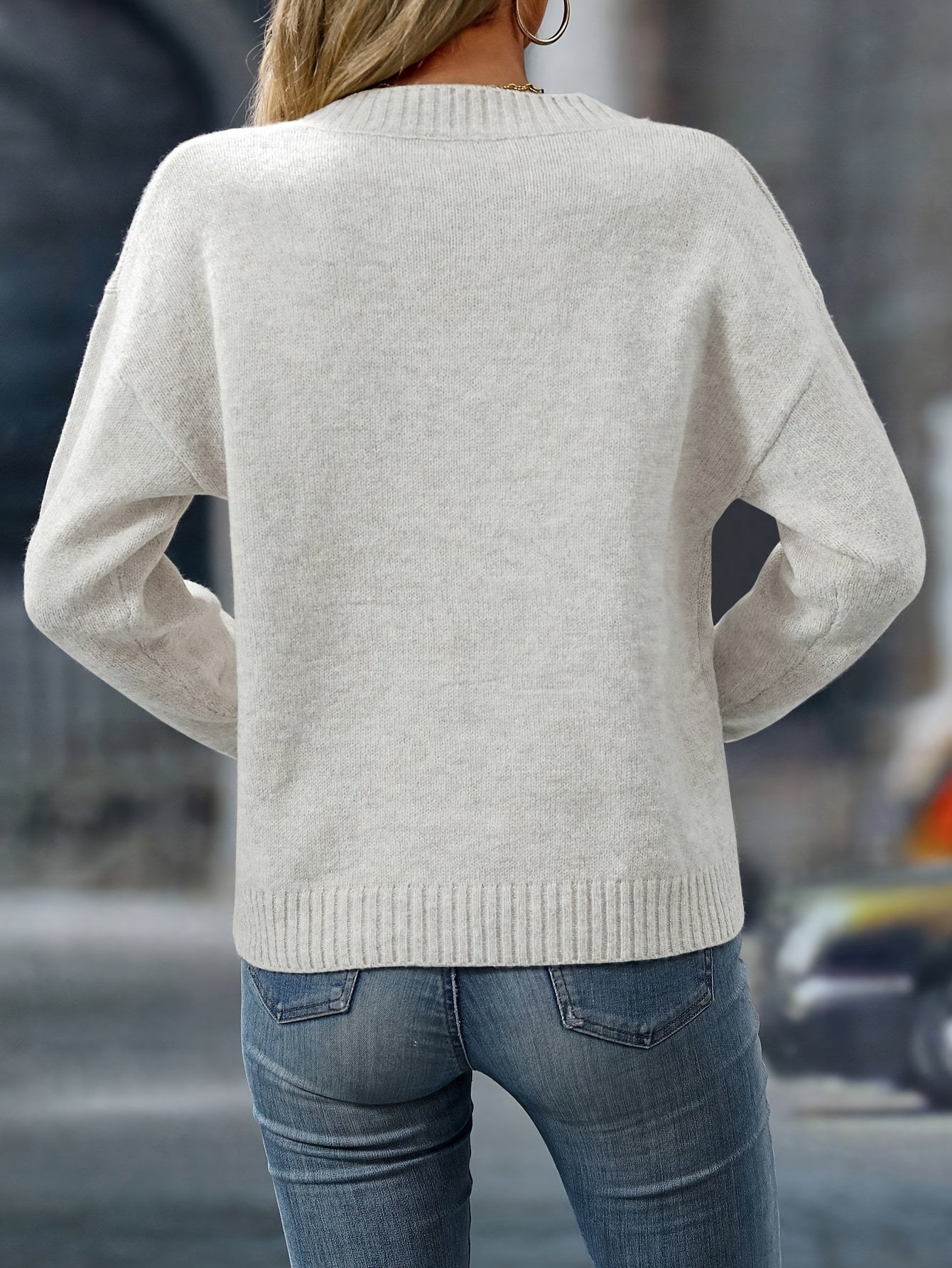 Linna | Elegante V-hals losvallende trui met lange mouwen voor dames – zachte, comfortabele pullover,