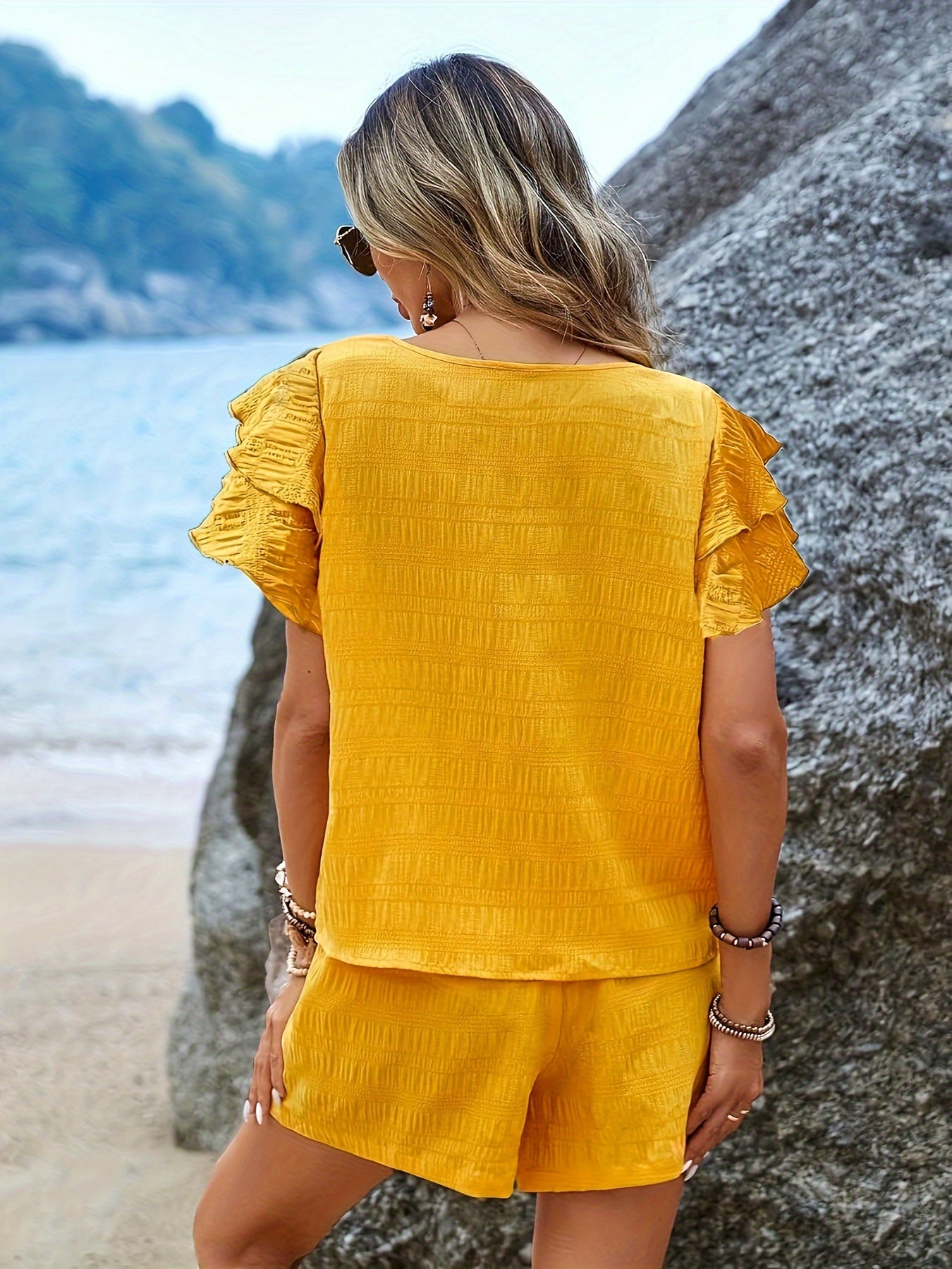 Loredana | Tweedelige damesset - Casual top met fladdermouwen en loose fit shorts