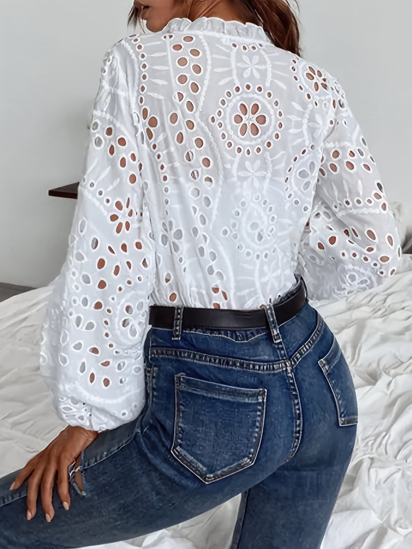 Miruna | Vrouwen Katoenen Eyelet Borduurwerk Lange Mouw Shirt - Elegante Kraag, Casual Blouse
