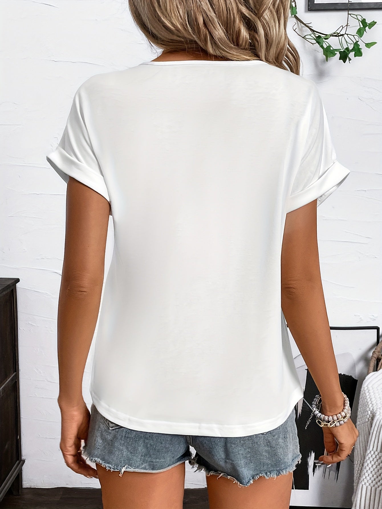 Rosalie | Geborduurd T-shirt met korte mouwen en kwastjes - Boho Chic Top