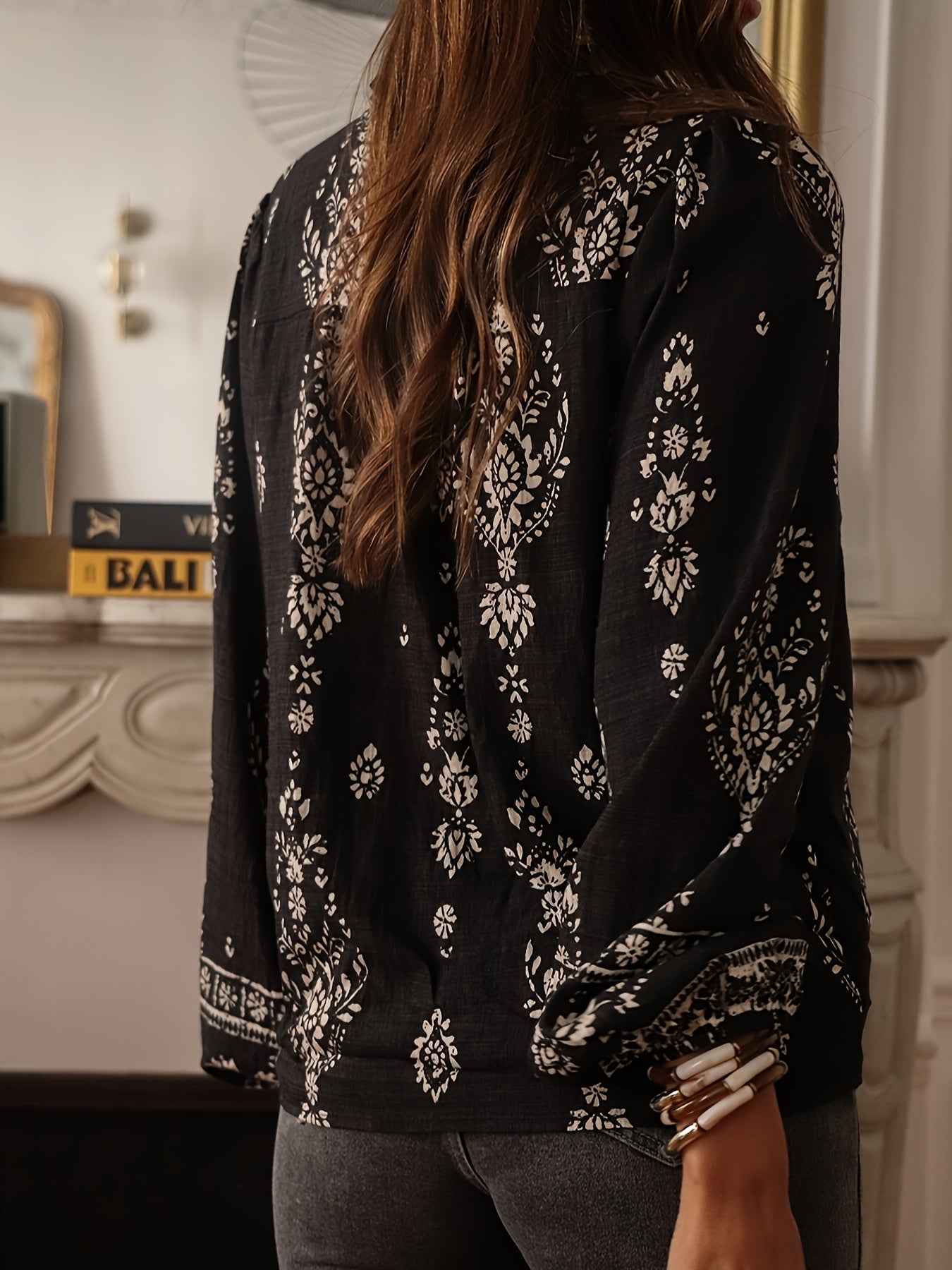Halcyon | Geometrische bedrukte losvallende blouse met lantaarnmouwen