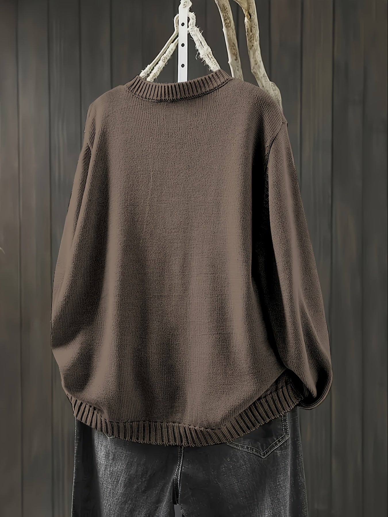 Marietta | Klassieke gebreide trui – Relaxed fit, veelkleurige knopen, zachte warme gebreide pullover