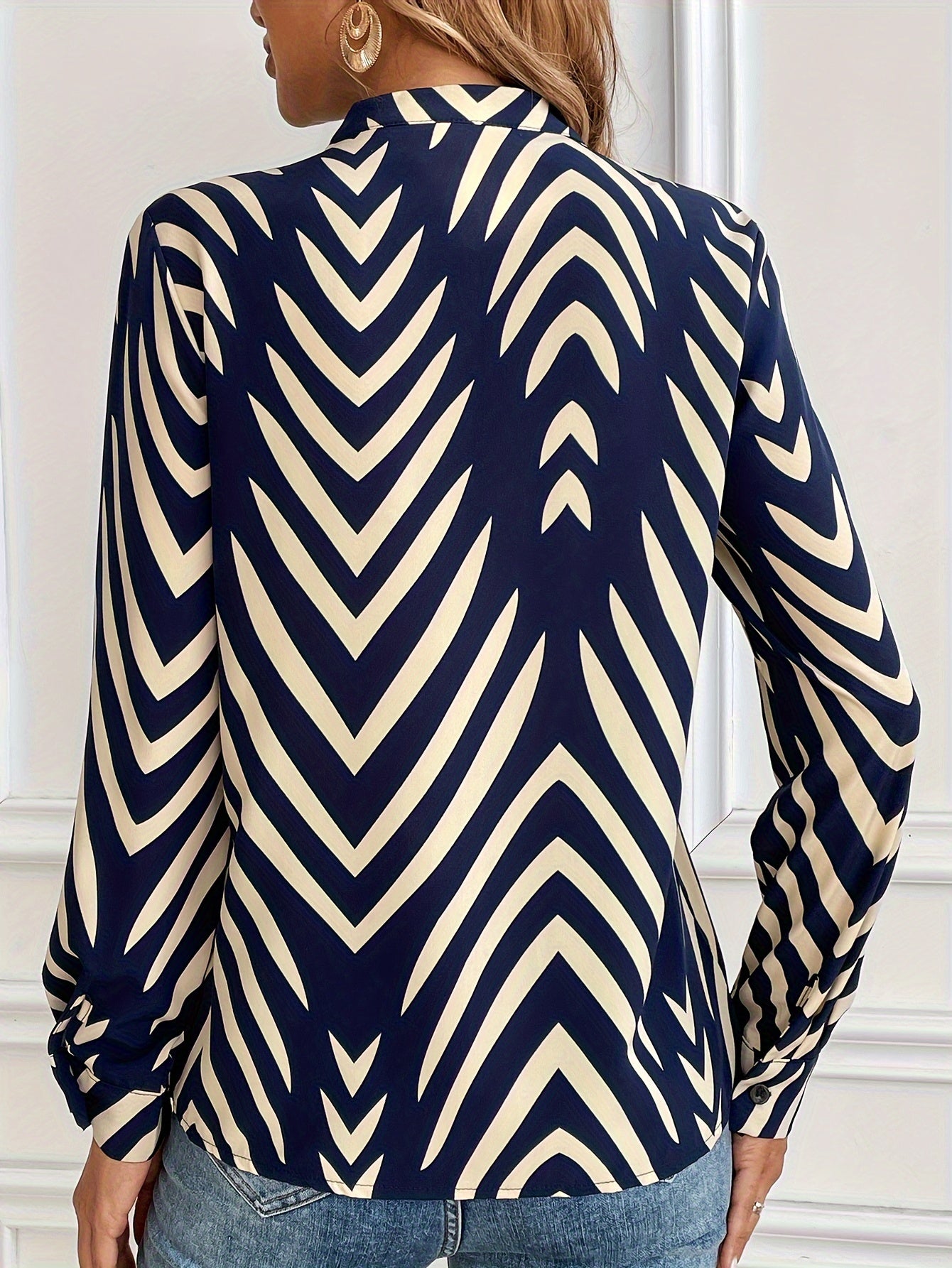 Praskovia | Chevron Patroon blouse met ingekeepte hals, Elegante Lange Mouwen Losse Blouse