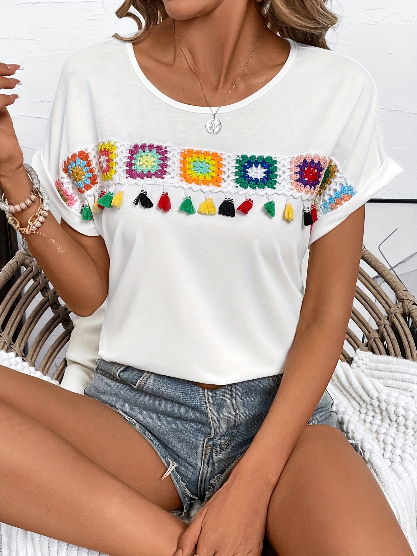 Rosalie | Geborduurd T-shirt met korte mouwen en kwastjes - Boho Chic Top