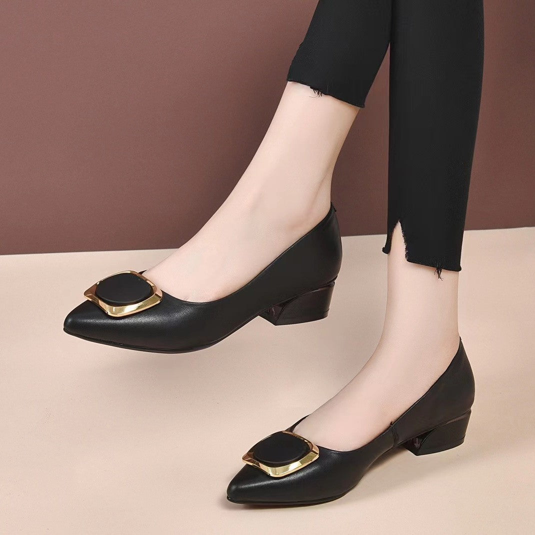 Zevia | Vrouwen Platte Puntige Teen Slip-On Loafers - Elegante Lage Schoenen met Gesp Accent