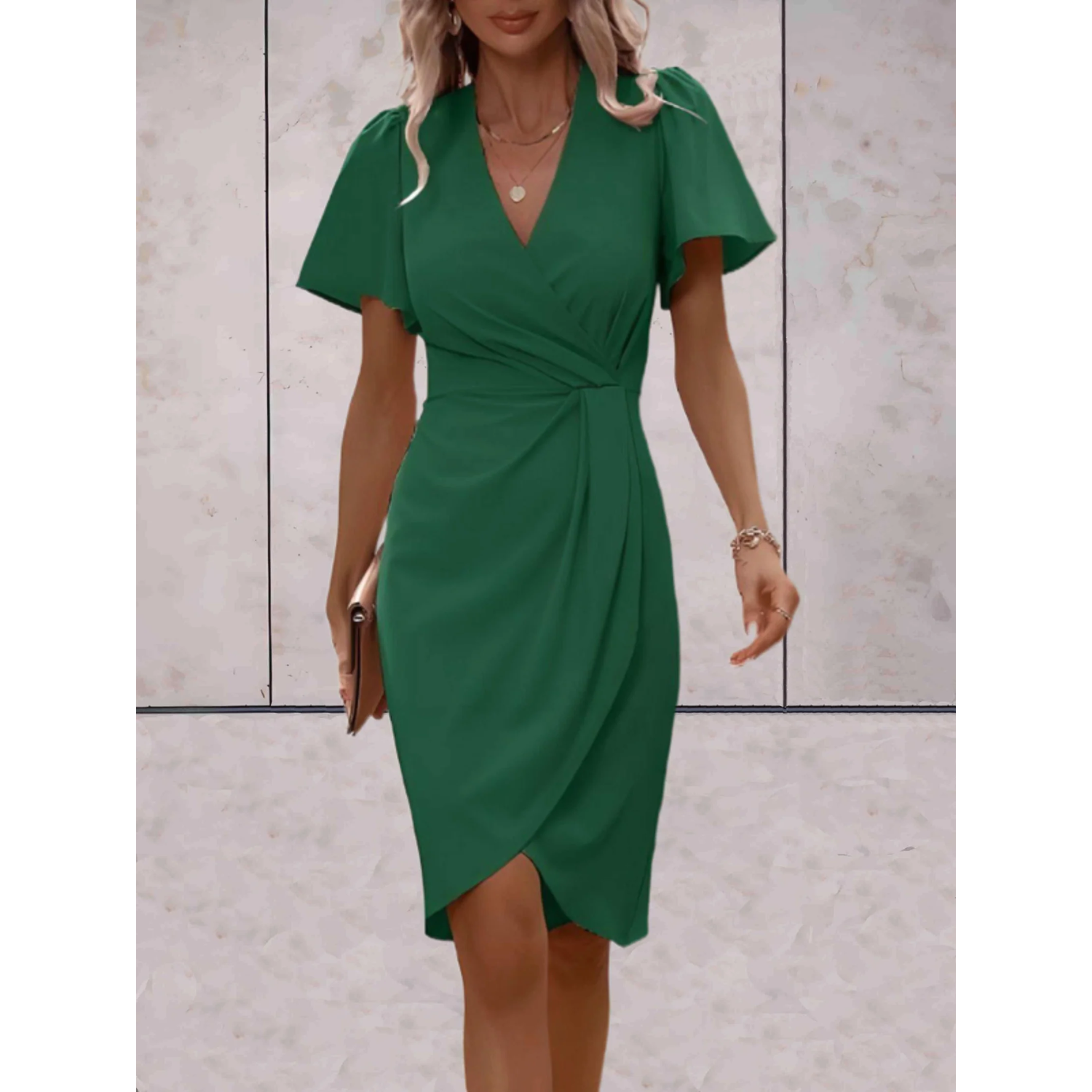 Omara | Elegante vrouwen wikkeljurk - V-hals, korte mouwen, vloeiende pasvorm, casual tot formele midi-jurk