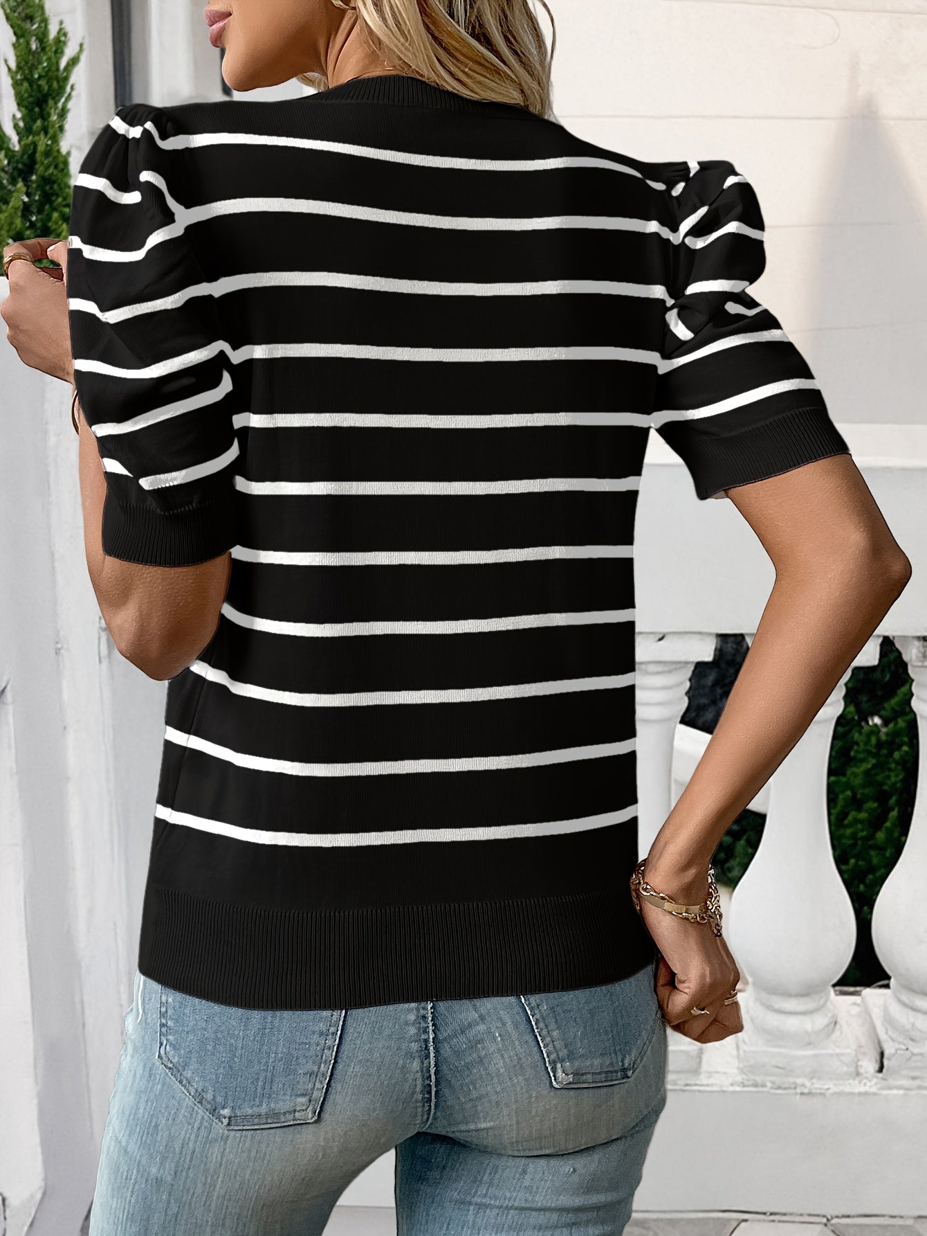 Suella | Elegant gestreept viscose gebreid dames T-shirt - korte mouwen, ronde hals