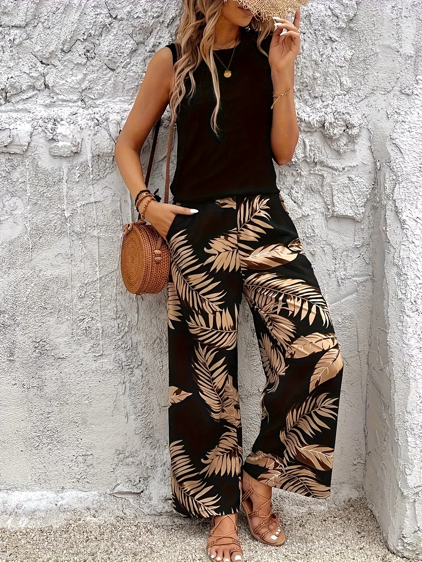 Avenia | Tweedelige set voor vrouwen - lichtgewicht zomeroutfit, casual tropische stijl