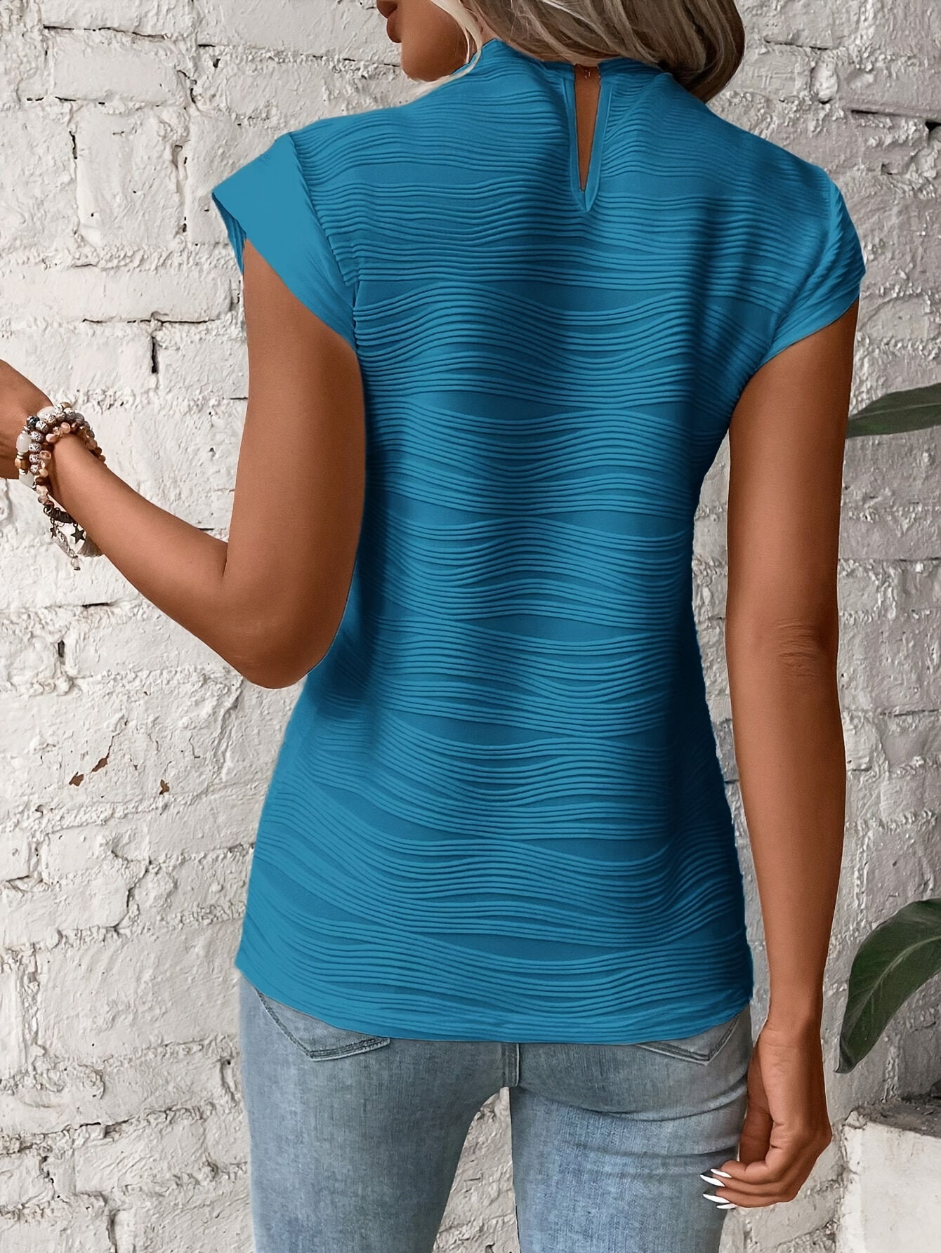 Joveta | Elegant gestructureerd topje met ronde hals - T-shirt met kapmouwtjes voor dames