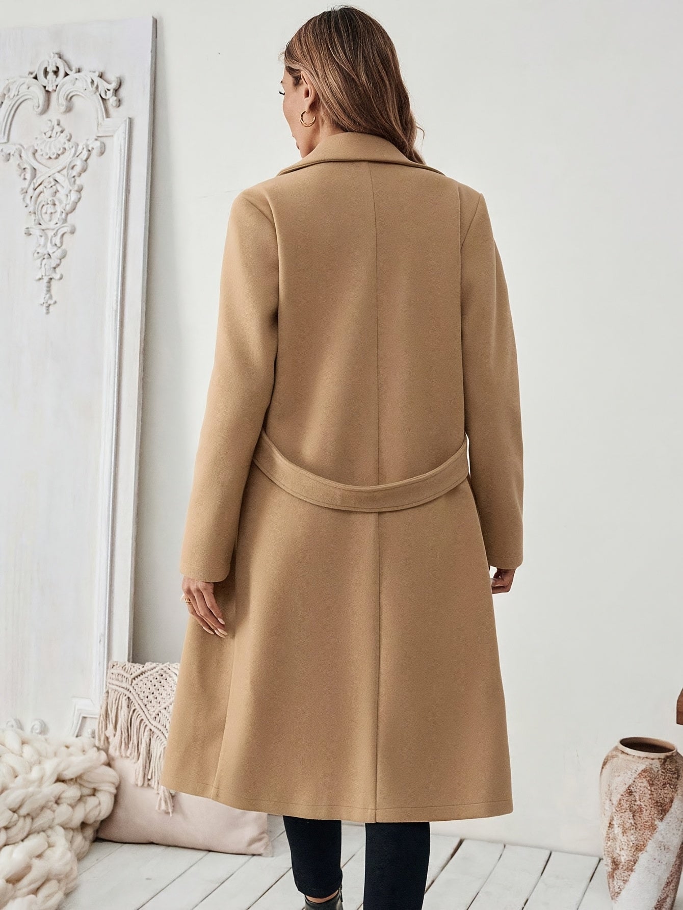 Veyrissa | Elegante lange damesjas – verstelbare riem, asymmetrische zoom, reverskraag