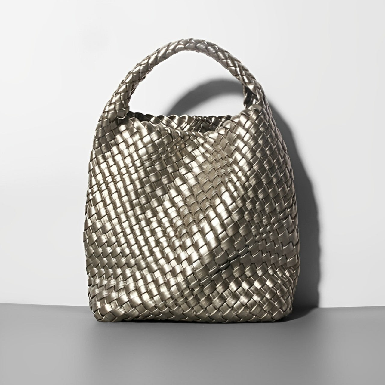 Luxora | Zachte leren bucket bag voor dames – Handgemaakte geweven luxe schoudertas