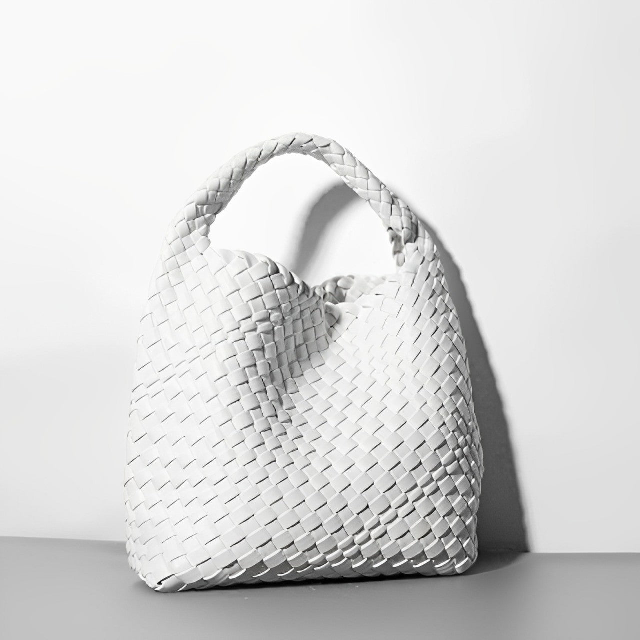 Luxora | Zachte leren bucket bag voor dames – Handgemaakte geweven luxe schoudertas