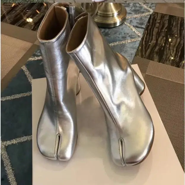 Toeva | Leren Tabi-laarzen voor dames – model met gespleten teen, hoogwaardige designschoenen