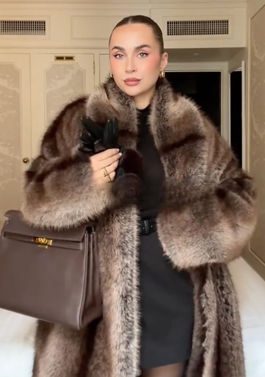 Alberte | Luxe lange nepbontjas voor dames - Elegante winterjas, veganistisch nepbont, maxi-lengte