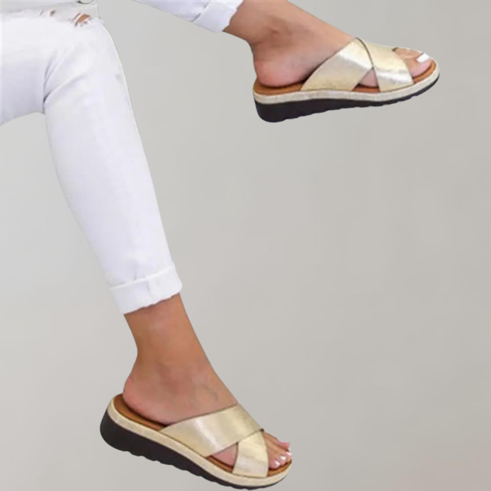 Velstra | Comfortabele Slip-On Sandalen - Kruisband, Gewatteerde Zool