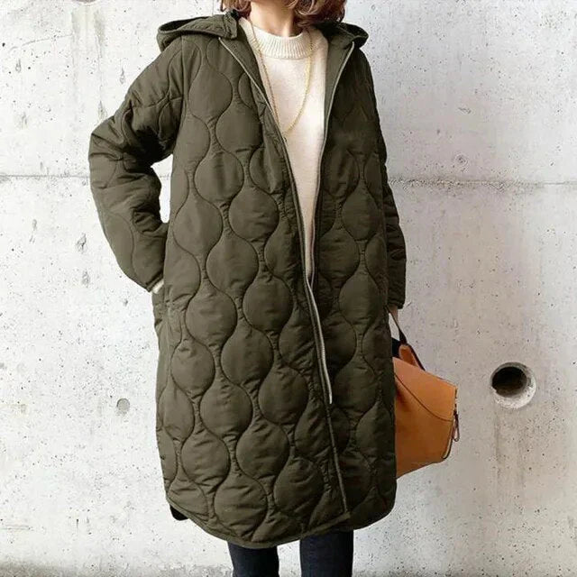 Xanthippe | Oversized gewatteerde damesjas met capuchon en doorlopende ritssluiting – Lang winterjack