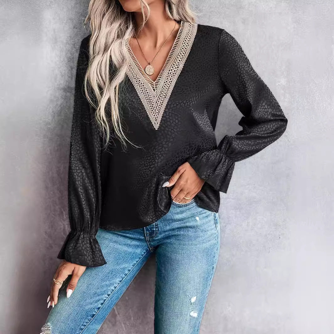 Merielle | Satijnen blouse met luipaardmotief - lange lantaarnmouwen, elegante losvallende top