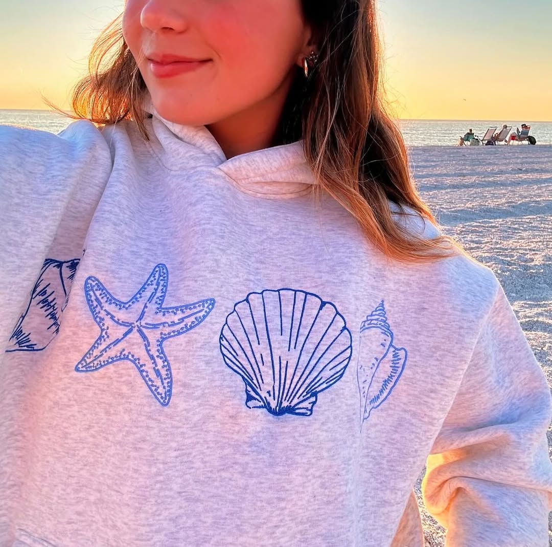 Coasta | Unisex sweatshirt met minimalistische geborduurde schelpen – Casual zachte katoenen pullover