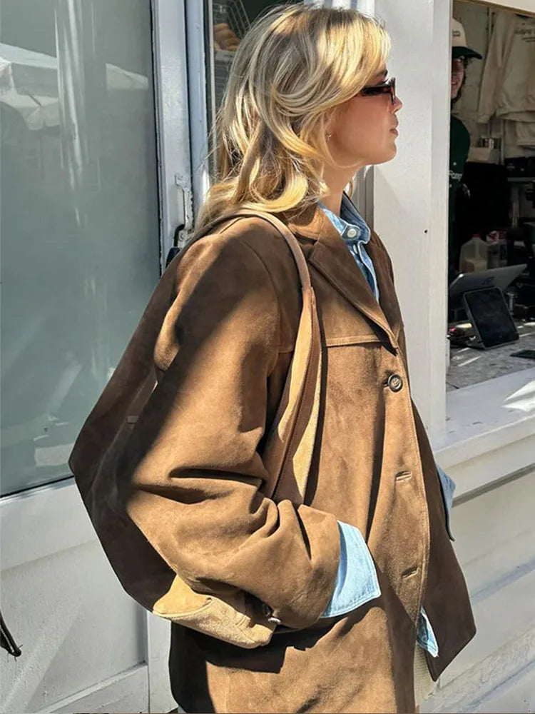 Wilhelmine | Oversized winterjas voor dames met knopen en zakken, warme casual jas, stijlvolle bovenkleding