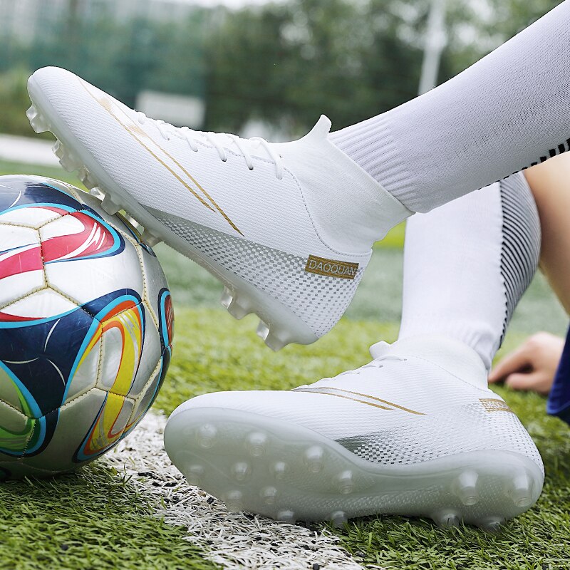 GripStrike | Heren Voetbalschoenen Hoge Enkel - Ademende Outdoor Voetbalschoenen, Antislip Turf Trainers