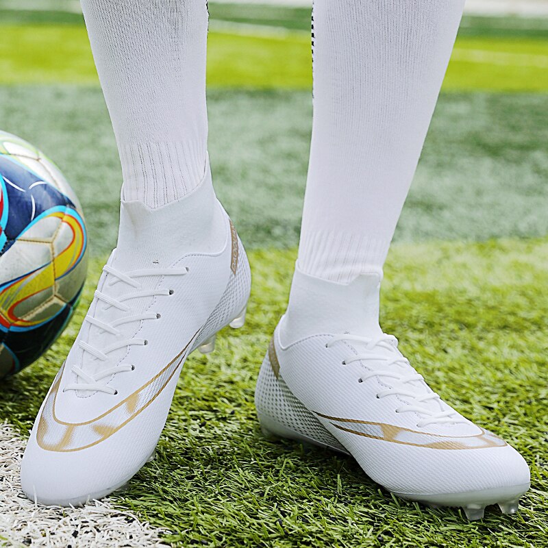 GripStrike | Heren Voetbalschoenen Hoge Enkel - Ademende Outdoor Voetbalschoenen, Antislip Turf Trainers