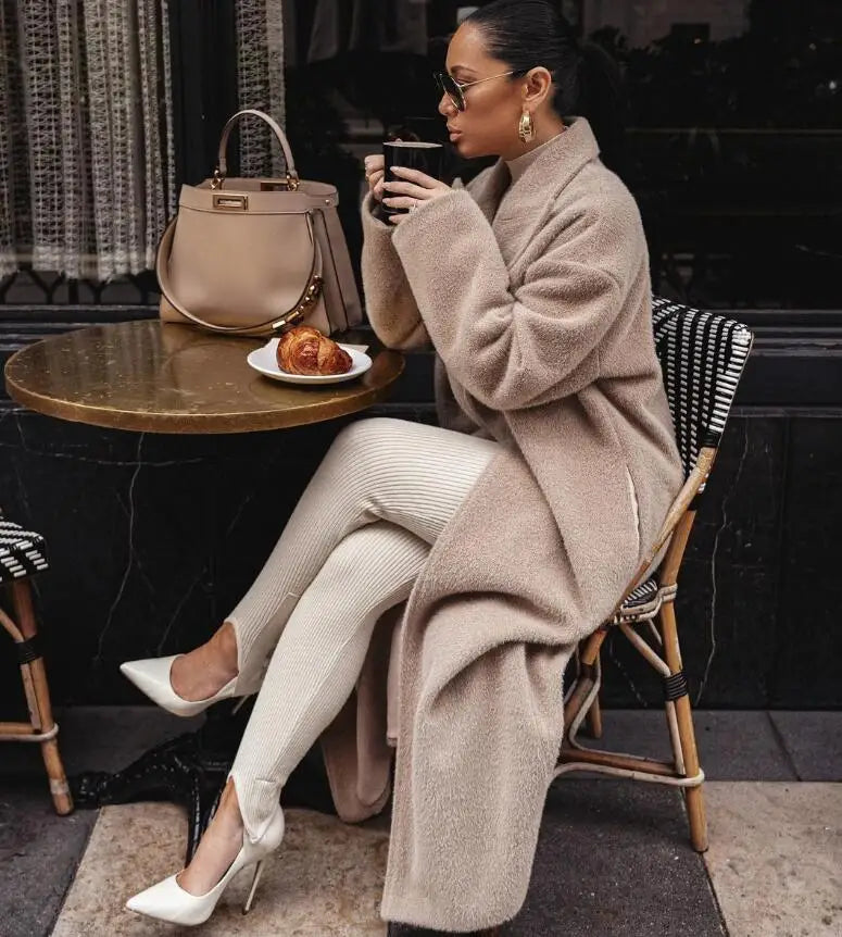 Averin | Lange winterjas voor dames – Warme, stijlvolle jas met zakken voor casual en formele gelegenheden