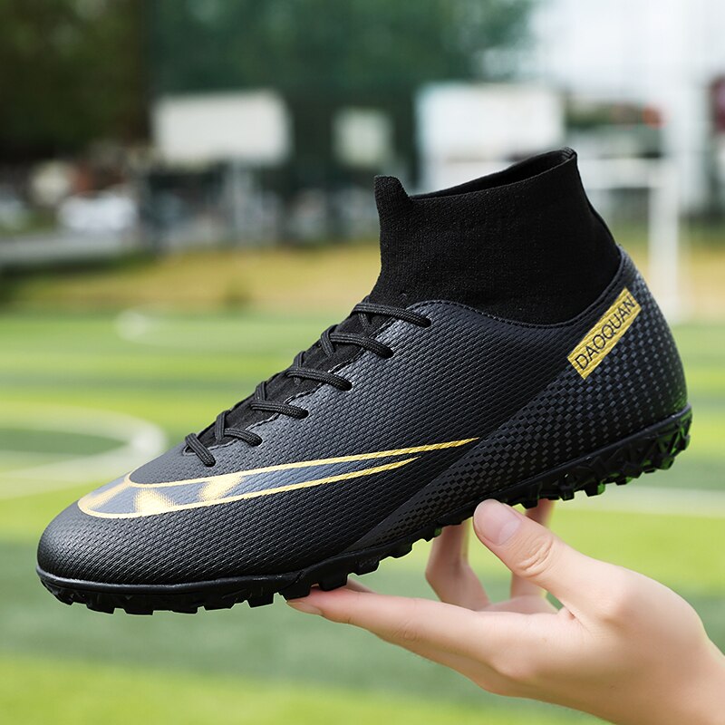 GripStrike | Heren Voetbalschoenen Hoge Enkel - Ademende Outdoor Voetbalschoenen, Antislip Turf Trainers