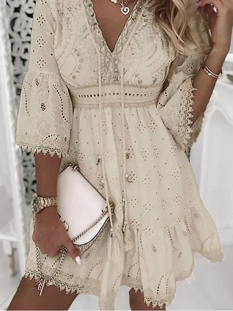 Laetitia | Boho Eyelet Geborduurde Korte Jurk