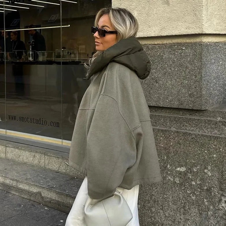 Avelle | Oversized cropped jas voor dames met warme capuchon, wolmix, casual winterjas