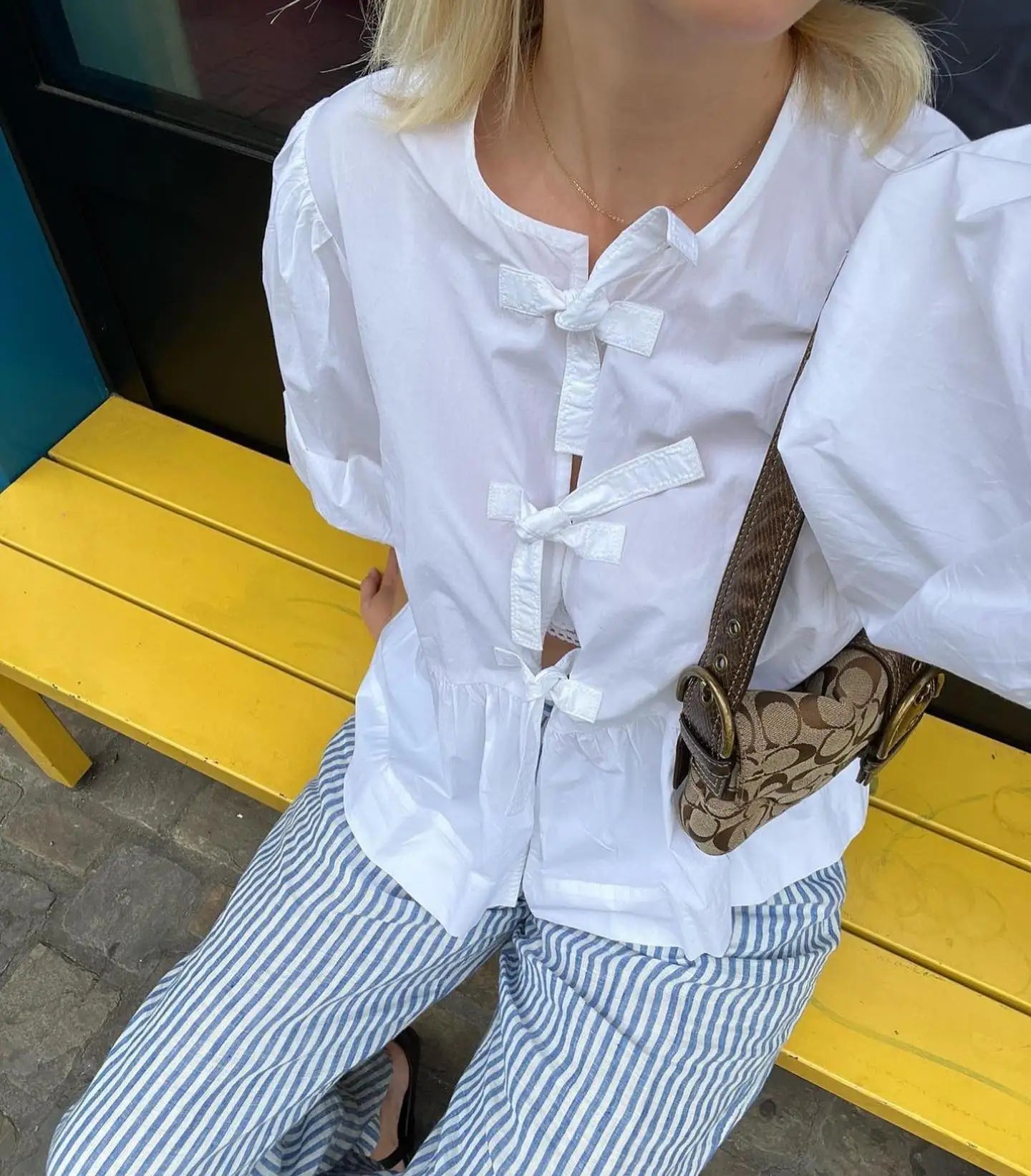 Cerelle | Peplum Babydoll Blouse - Korte Pofmouw Top met Bandjes Aan De Voorkant, Vintage Ruffle Shirt