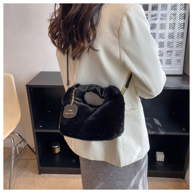 Viora | Handtas van kunstbont voor dames - elegante en zachte designertas voor modieuze outfits