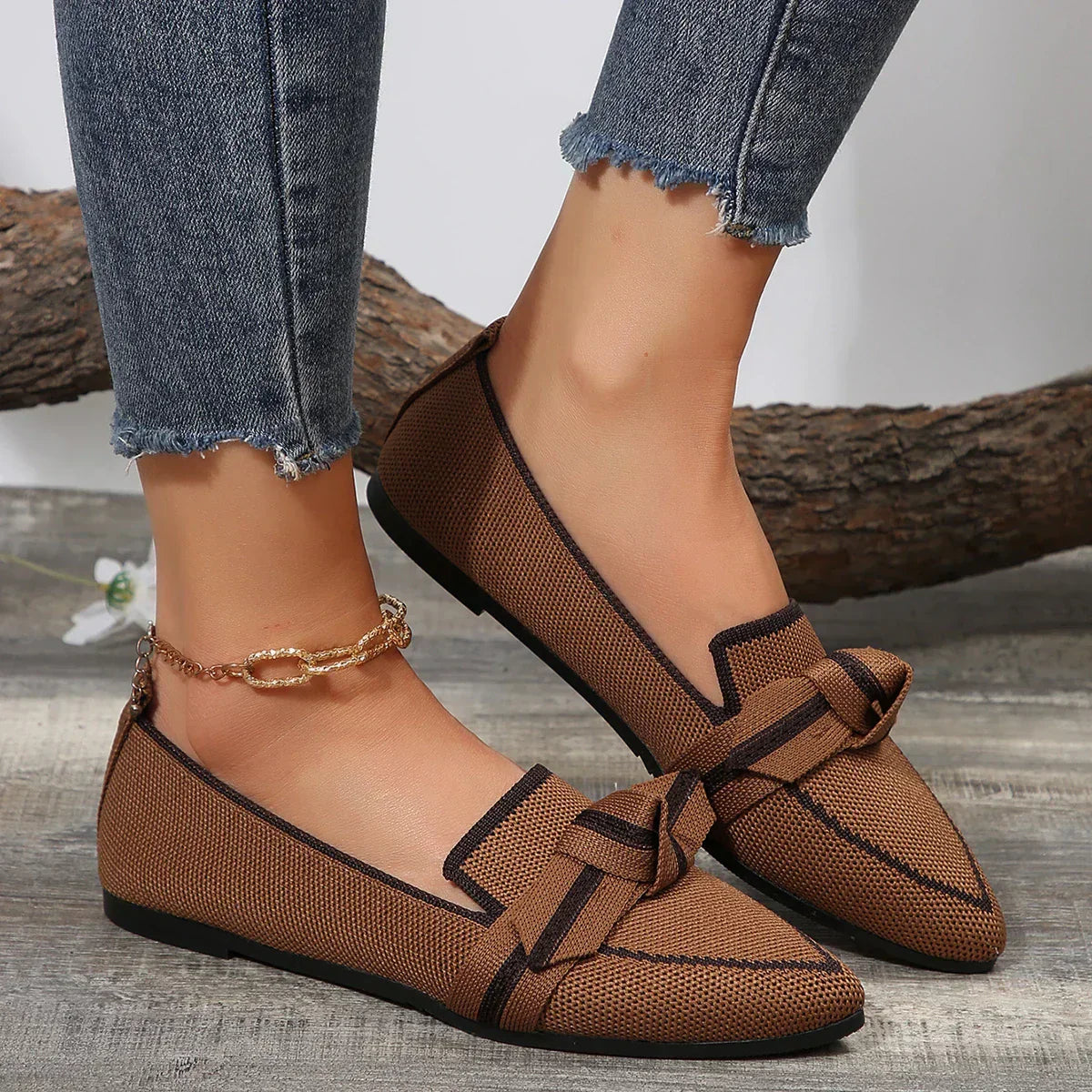 Brelle | Damesflats met spitse tenen - gedempte, ademende slip-on schoenen