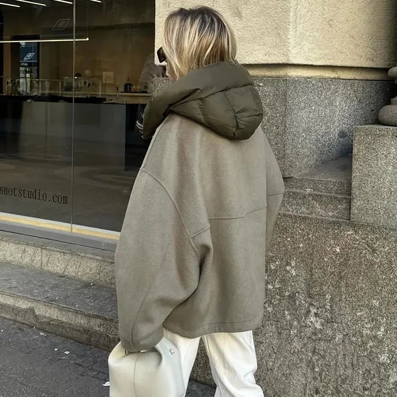 Avelle | Oversized cropped jas voor dames met warme capuchon, wolmix, casual winterjas