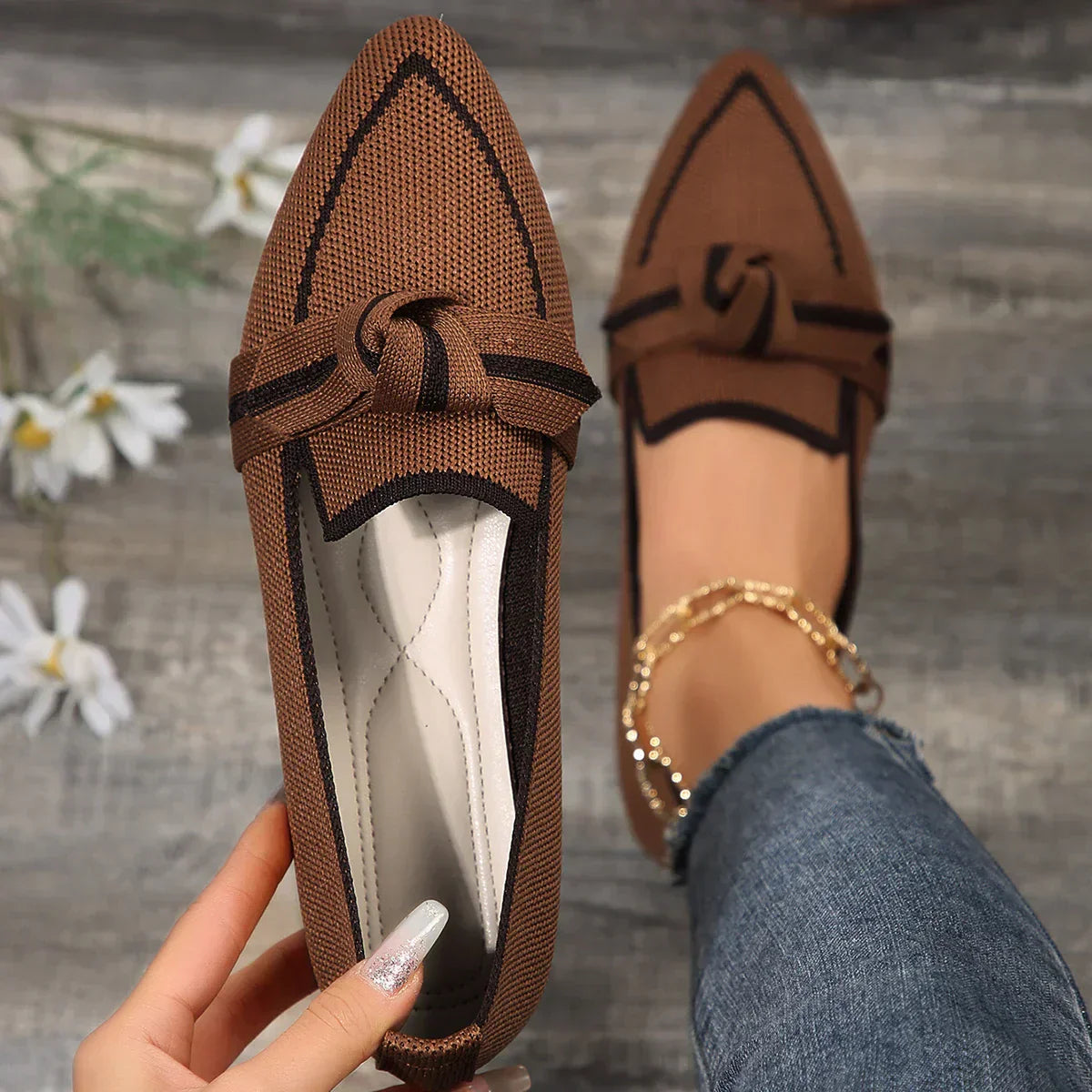 Brelle | Damesflats met spitse tenen - gedempte, ademende slip-on schoenen