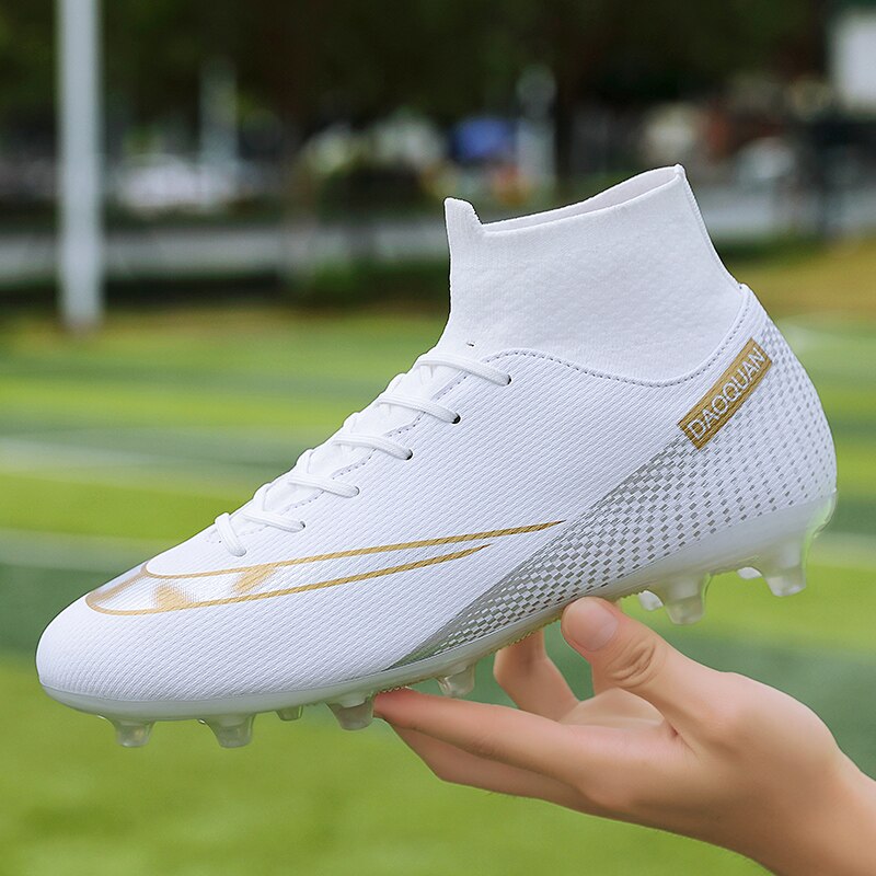 GripStrike | Heren Voetbalschoenen Hoge Enkel - Ademende Outdoor Voetbalschoenen, Antislip Turf Trainers