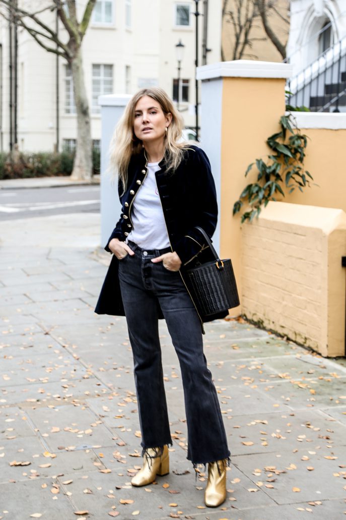 Dobrila | Vintage fluwelen damesjas met gouden knopen, elegante en tijdloze herfst-/winterjas