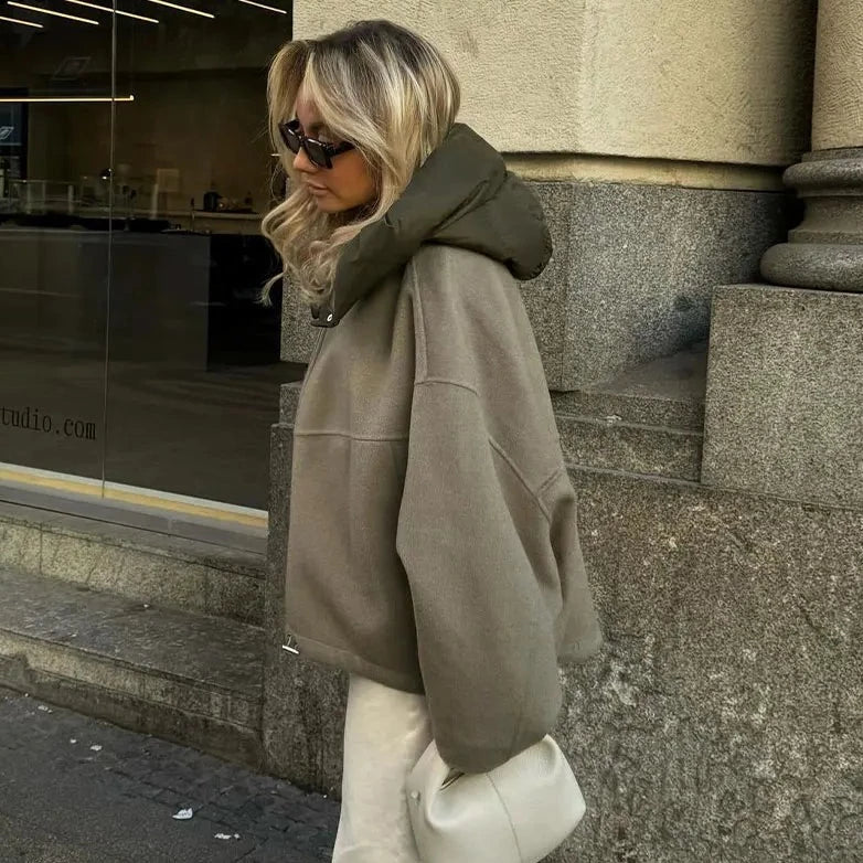 Avelle | Oversized cropped jas voor dames met warme capuchon, wolmix, casual winterjas