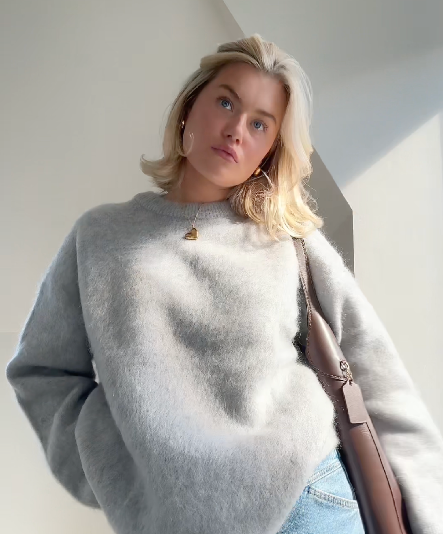 Annemiek | Mohair trui voor dames – zachte gebreide trui met ronde hals, warme elegante top voor de winter